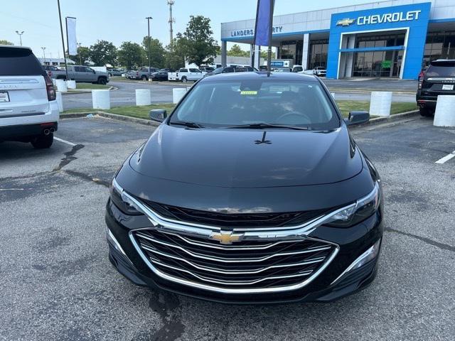 new 2025 Chevrolet Malibu car, priced at $23,245