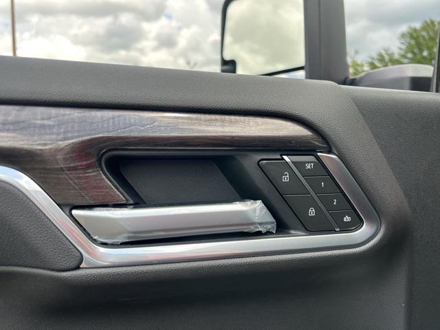 new 2025 Chevrolet Silverado 2500 car, priced at $60,834