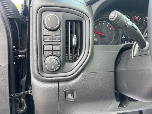 new 2025 Chevrolet Silverado 1500 car, priced at $37,730