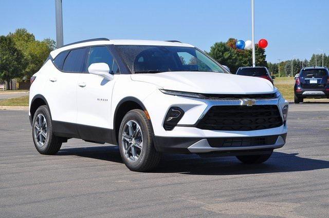 new 2025 Chevrolet Blazer car, priced at $33,295