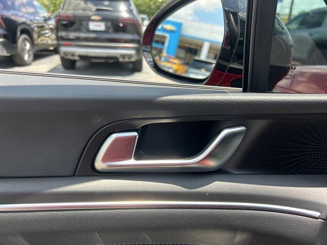 used 2025 Kia K5 car, priced at $29,999