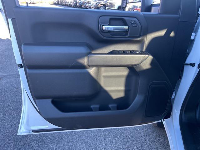 new 2025 Chevrolet Silverado 2500 car, priced at $57,270