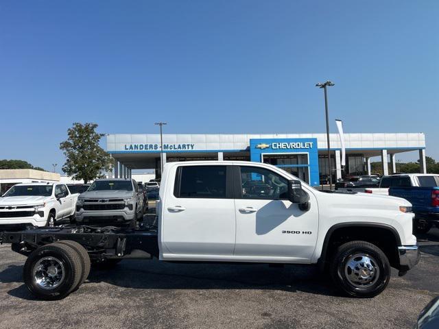 new 2025 Chevrolet Silverado 3500 car, priced at $53,935