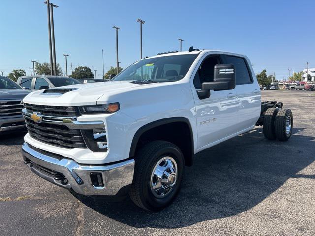 new 2025 Chevrolet Silverado 3500 car, priced at $53,935