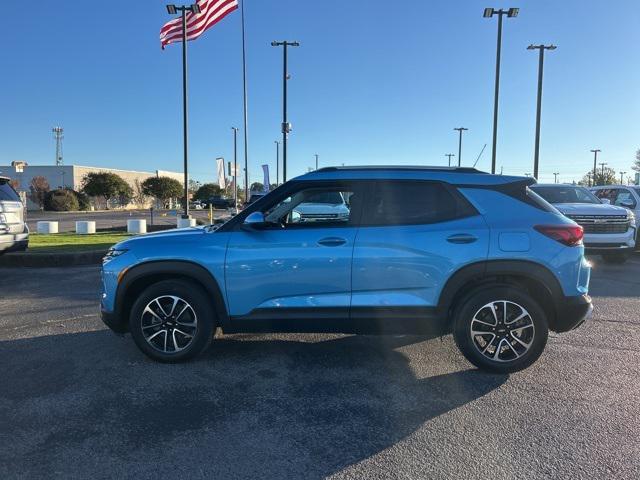 new 2025 Chevrolet TrailBlazer car, priced at $27,976