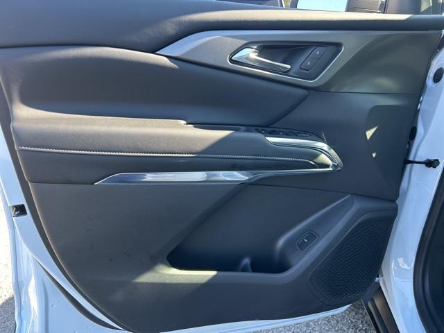 new 2026 Chevrolet Traverse car, priced at $43,455