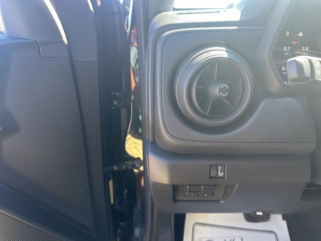 new 2026 Chevrolet Colorado car, priced at $31,585