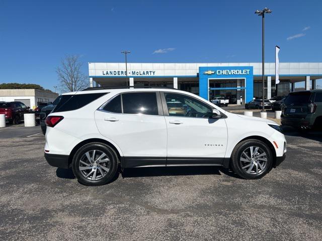 used 2022 Chevrolet Equinox car, priced at $23,216