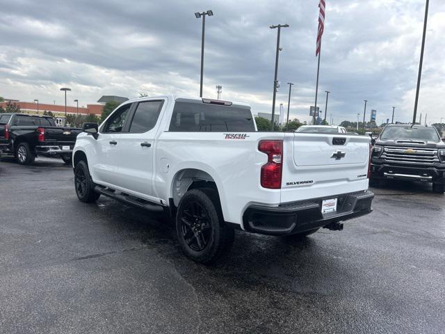 new 2024 Chevrolet Silverado 1500 car, priced at $43,000