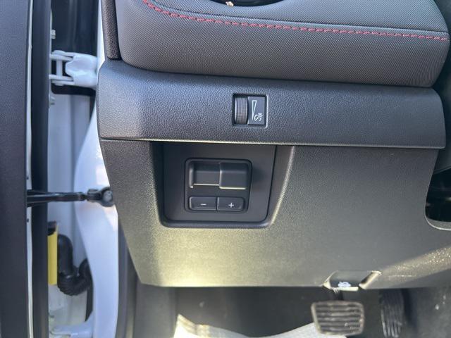 new 2025 Chevrolet Colorado car, priced at $48,413