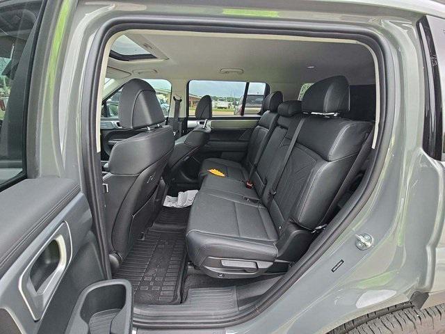 used 2024 Hyundai Santa Fe car, priced at $32,204