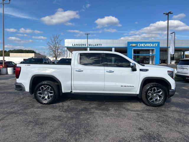 used 2022 GMC Sierra 1500 car, priced at $43,895