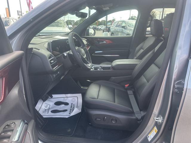 new 2026 Chevrolet Traverse car, priced at $50,598