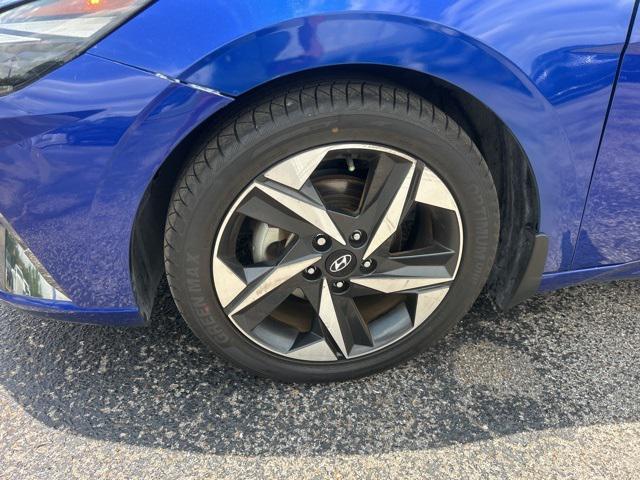 used 2022 Hyundai Elantra car, priced at $21,317