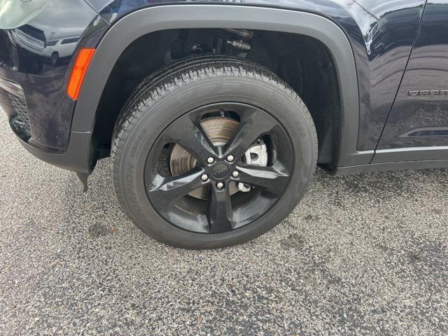 used 2024 Jeep Grand Cherokee L car, priced at $34,991
