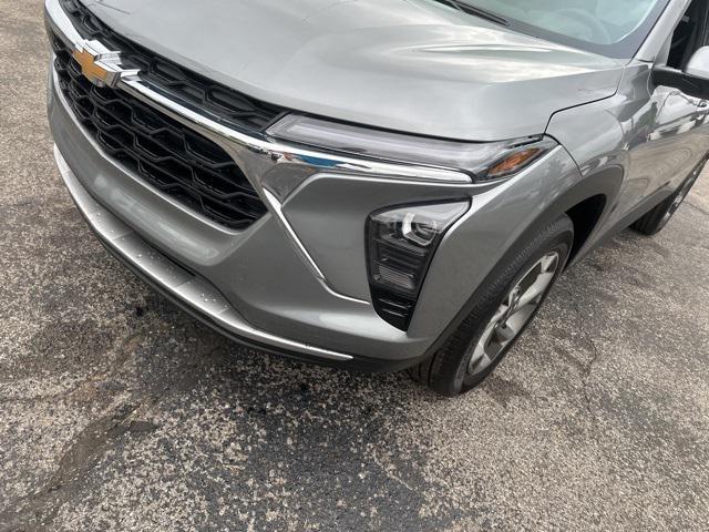 new 2025 Chevrolet Trax car, priced at $25,034