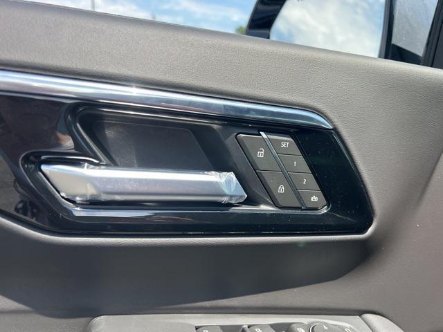 new 2025 Chevrolet Tahoe car, priced at $92,701