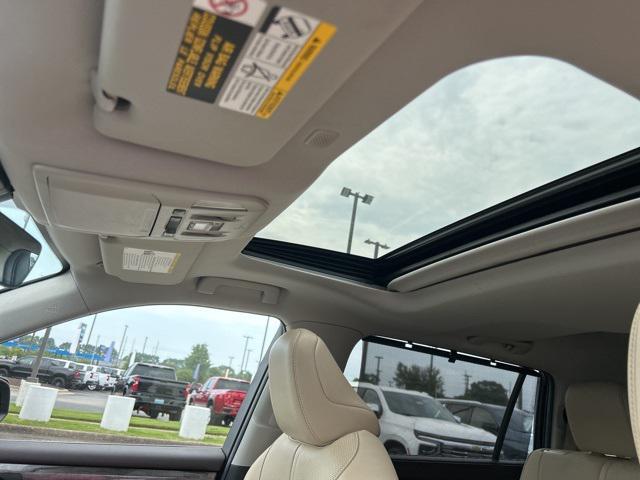 used 2021 Toyota Highlander Hybrid car, priced at $33,477