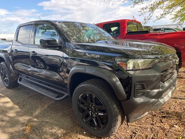 new 2025 Chevrolet Colorado car, priced at $48,899