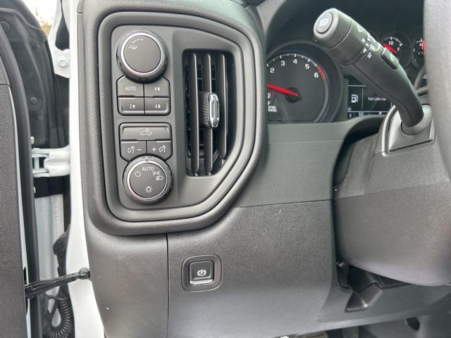 new 2025 Chevrolet Silverado 1500 car, priced at $45,329
