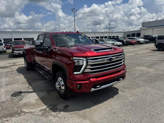 used 2025 Chevrolet Silverado 3500 car, priced at $72,991