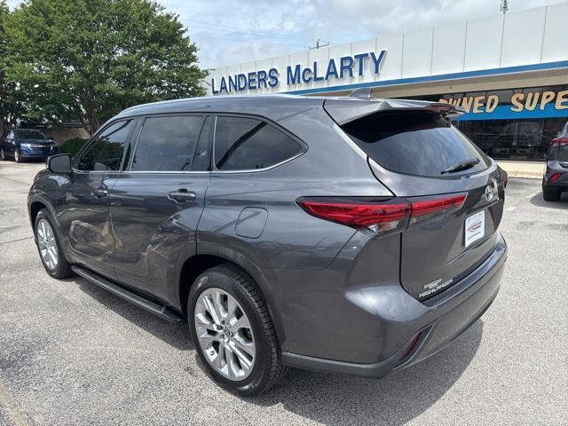 used 2020 Toyota Highlander car, priced at $29,990