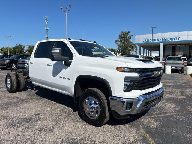 new 2025 Chevrolet Silverado 3500 car, priced at $53,280