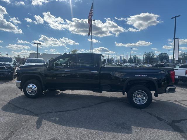 new 2025 Chevrolet Silverado 3500 car, priced at $69,400