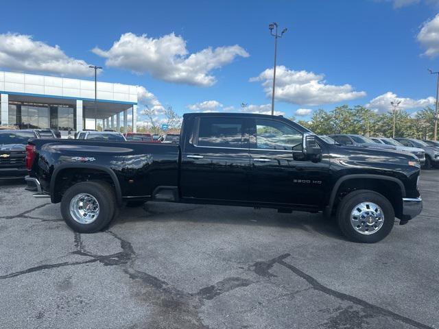 new 2025 Chevrolet Silverado 3500 car, priced at $69,400