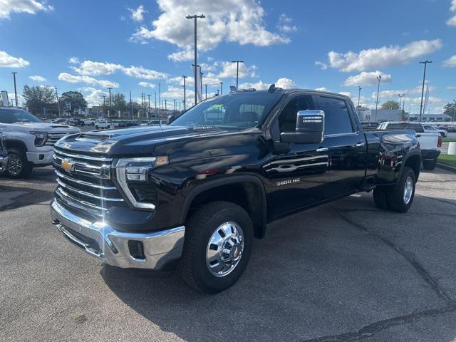 new 2025 Chevrolet Silverado 3500 car, priced at $69,400