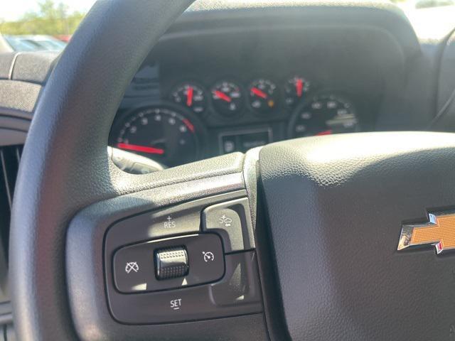 new 2025 Chevrolet Silverado 1500 car, priced at $37,605