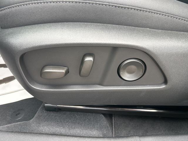 new 2026 Chevrolet Equinox car, priced at $32,854