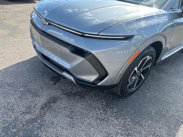 new 2025 Chevrolet Equinox EV car, priced at $38,699