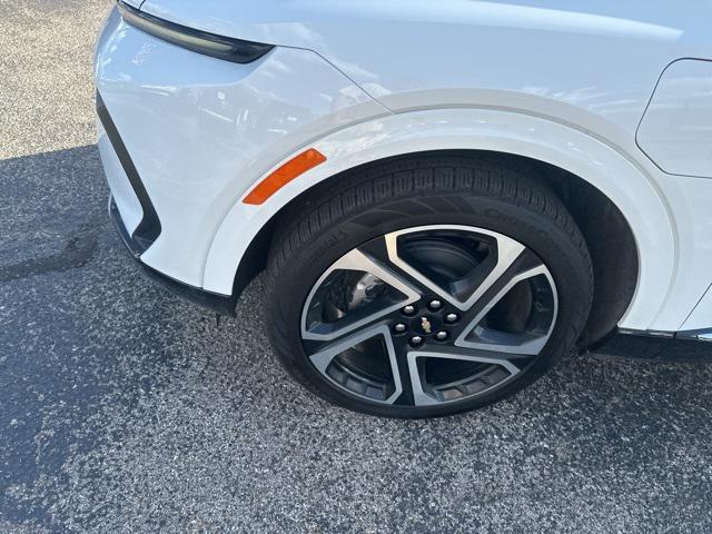new 2025 Chevrolet Equinox EV car, priced at $43,564
