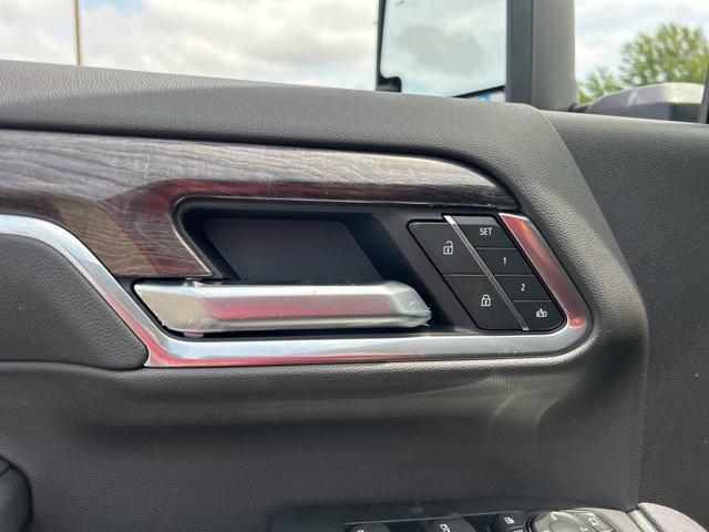 new 2025 Chevrolet Silverado 2500 car, priced at $63,884