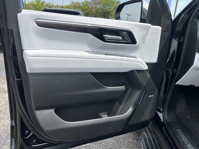 new 2025 Chevrolet Tahoe car, priced at $82,754