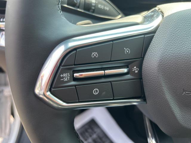 new 2025 Chevrolet Equinox car, priced at $32,684
