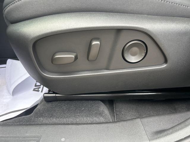 new 2026 Chevrolet Equinox car, priced at $28,540