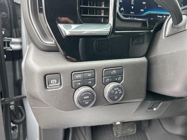 new 2025 Chevrolet Silverado 1500 car, priced at $51,219