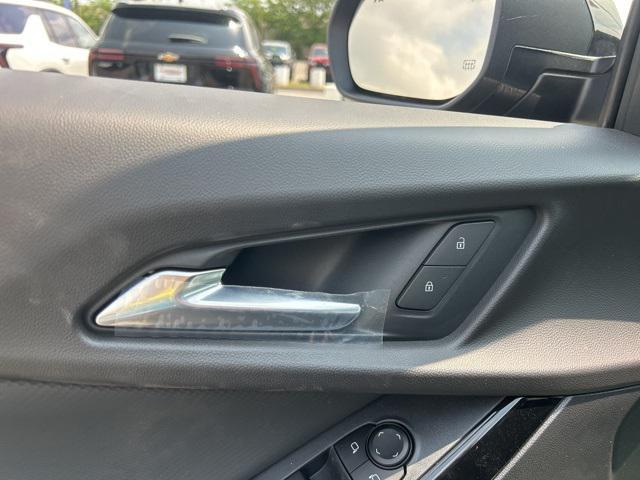 new 2025 Chevrolet Equinox car, priced at $30,444