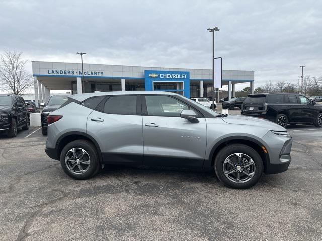 new 2025 Chevrolet Blazer car, priced at $29,795