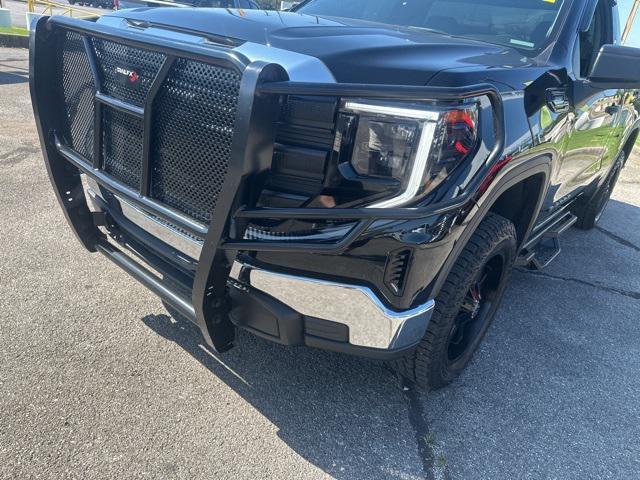 used 2024 GMC Sierra 1500 car, priced at $32,618