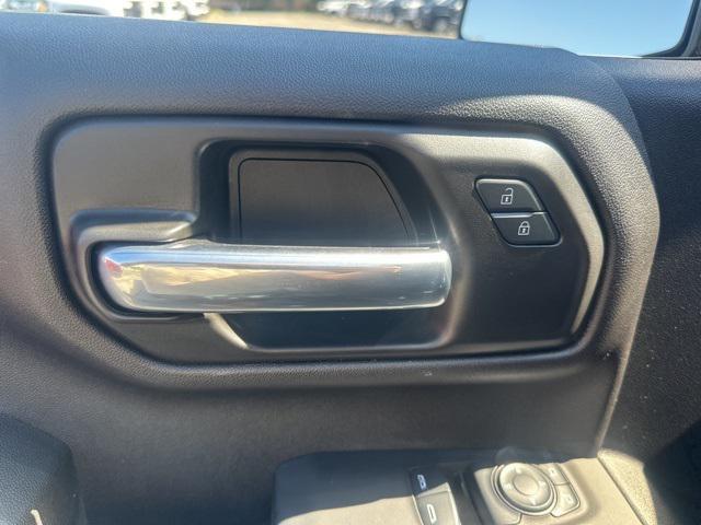 used 2024 GMC Sierra 1500 car, priced at $32,618