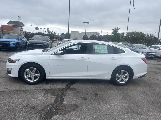 new 2024 Chevrolet Malibu car, priced at $20,345