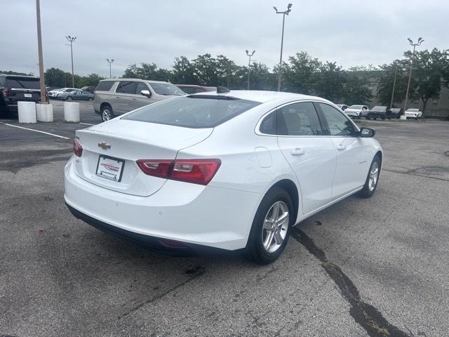 new 2024 Chevrolet Malibu car, priced at $20,345