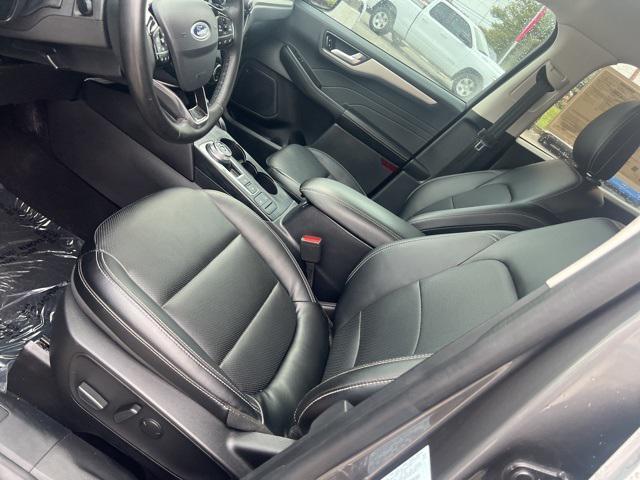 used 2022 Ford Escape car, priced at $22,304
