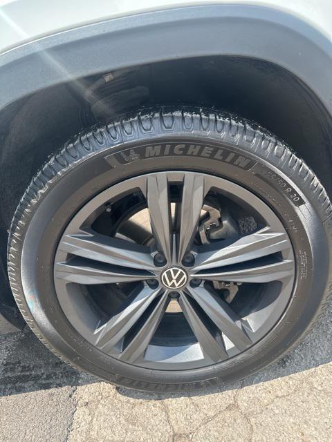 used 2021 Volkswagen Atlas car, priced at $27,986