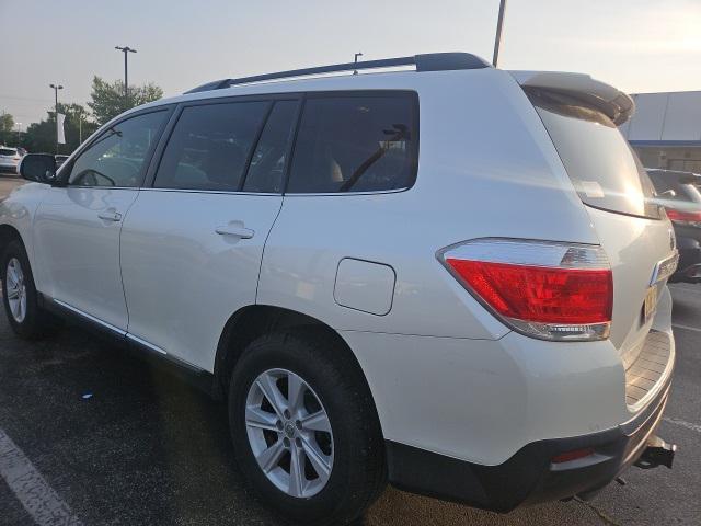 used 2013 Toyota Highlander car, priced at $10,491