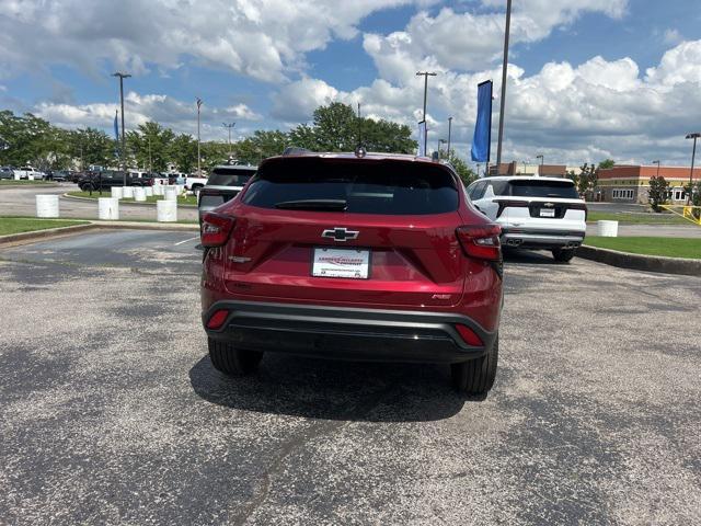 new 2025 Chevrolet Trax car, priced at $26,264
