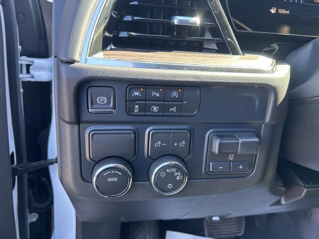 new 2026 Chevrolet Suburban car, priced at $65,587